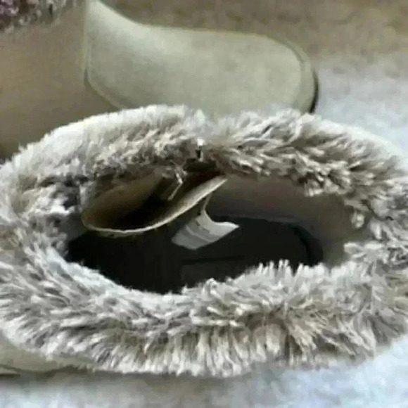 Khombu Iris Cream Genuine Suede Leather With Faux Fur Ankle Boots Women’s Sz 10 - Picture 7 of 10